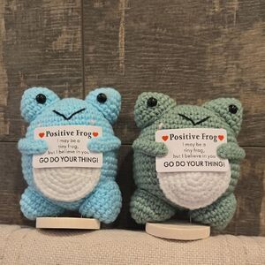 Positive Frog Crochet Decor Set - Blue and Green